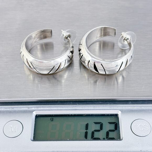 Vintage Mexico SU Sterling Silver 925 Engraved Wide Hoop Earrings - Picture 7 of 8